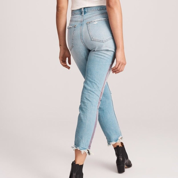NWOT | Abercrombie | high rise mom jeans - Picture 2 of 6